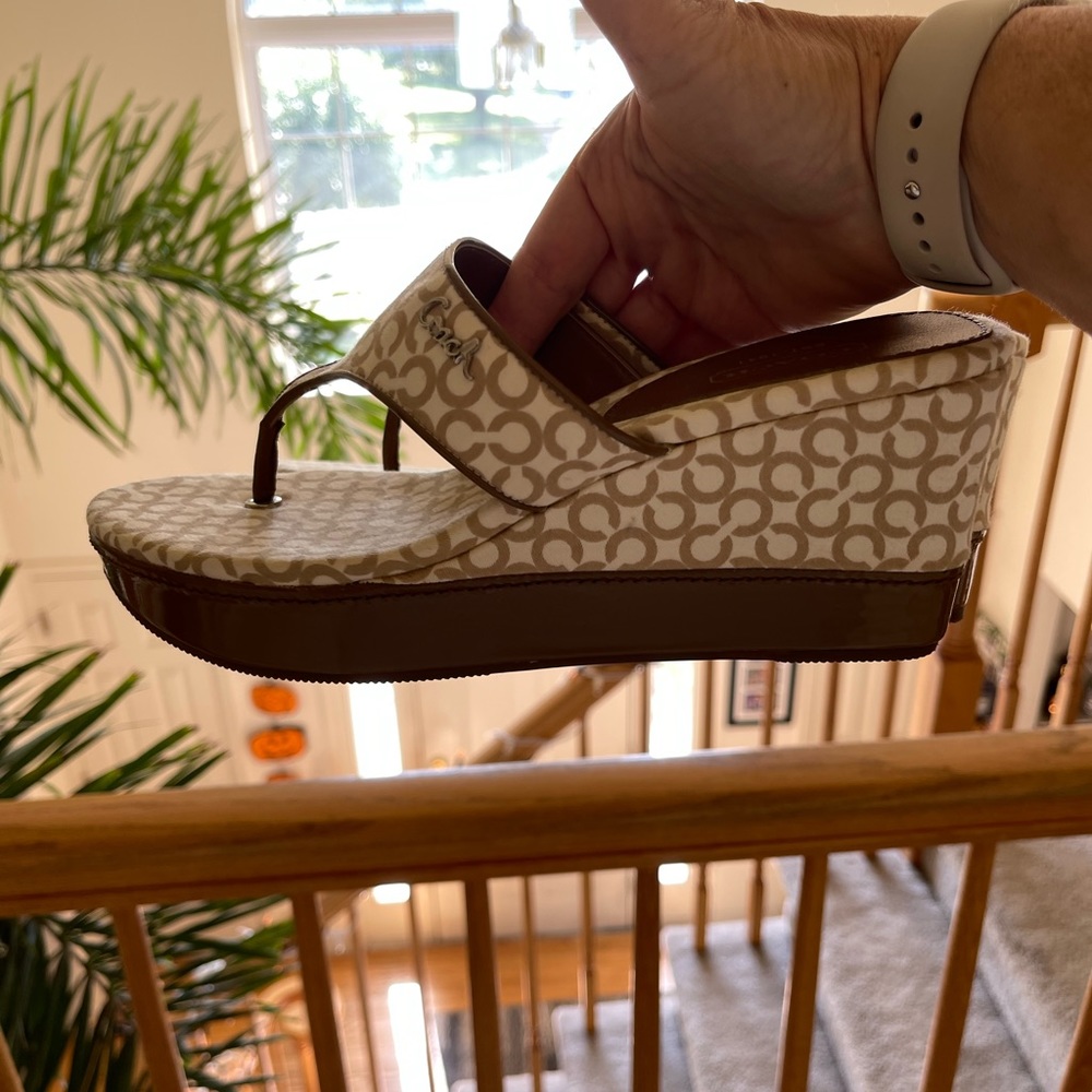 Coach sandals color cream and brown - Picture 5 of 10
